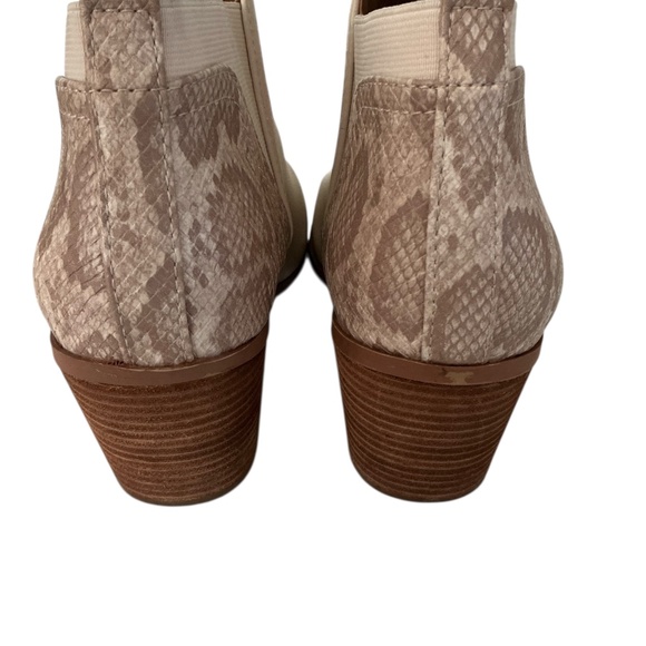 DOLCE VITA Womens Sher Snakeprint Leather Ankle Boots Booties Pointed Toe Sz 9.5 - Picture 3 of 7